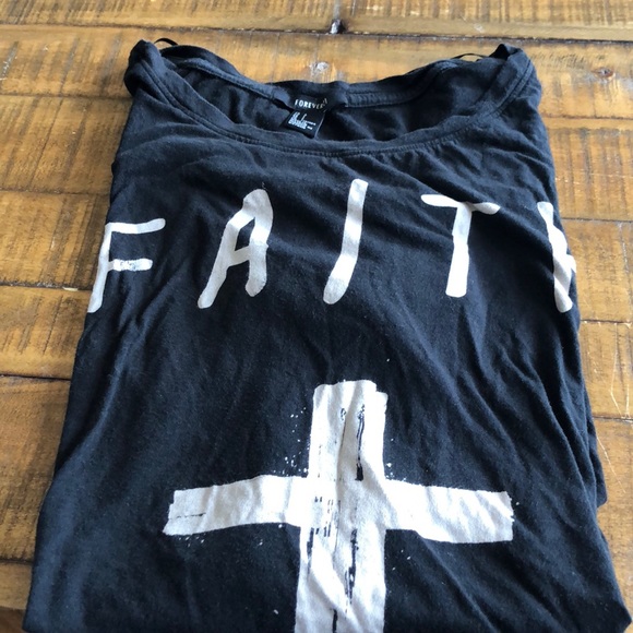 Forever 21 Tops - Forever 21 Black Cross Faith Tee L